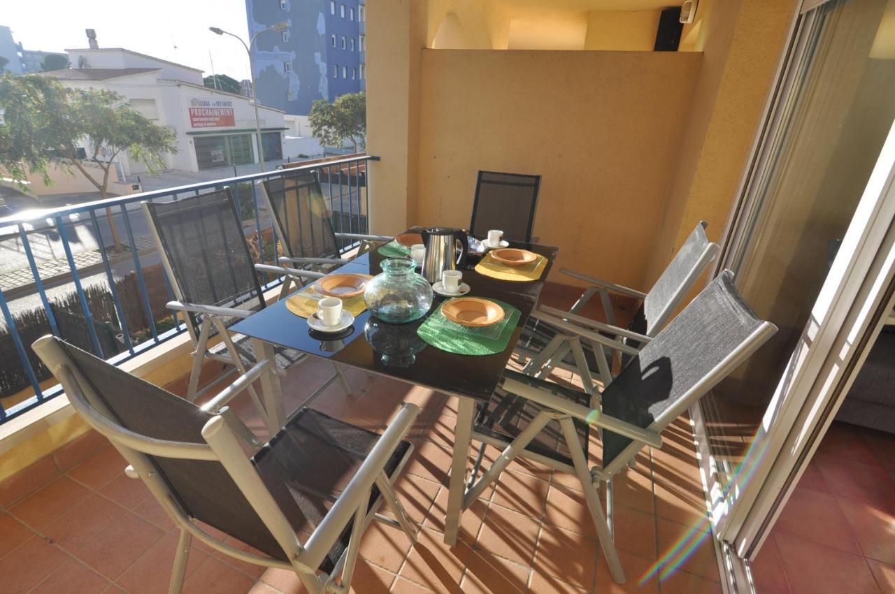 Rnet - Stella Maris Apartment Roses Bagian luar foto