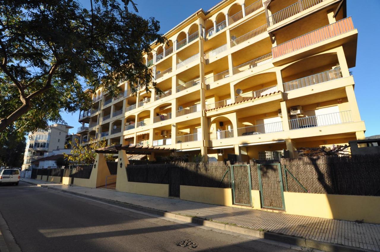 Rnet - Stella Maris Apartment Roses Bagian luar foto